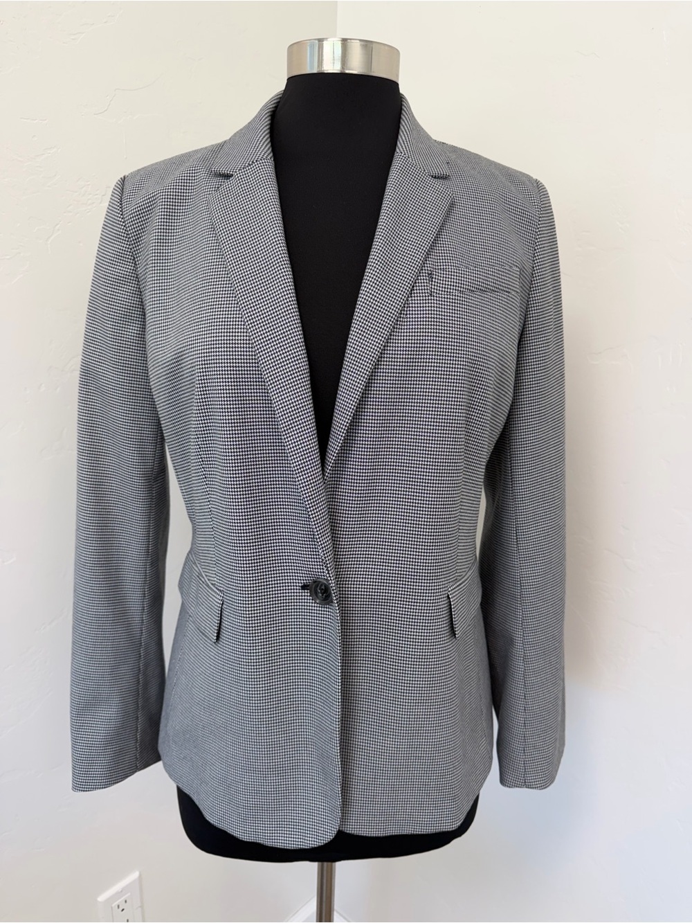 Ann Taylor Black & White Houndstooth Checkered Single-Button Blazer Size 10P
